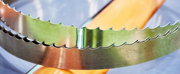 How to choose the right bandsaw blades for different meat cuts